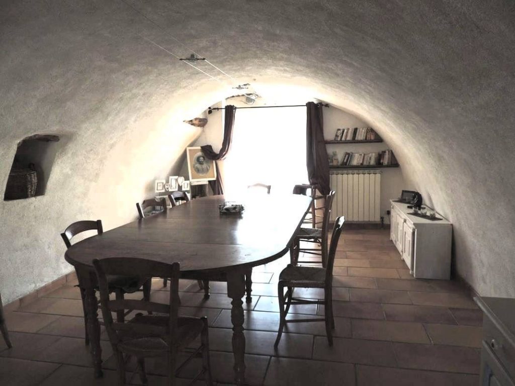 salle-commune-le-petit-chariot